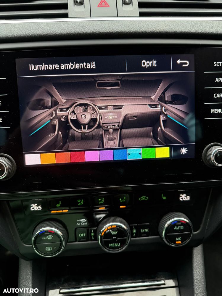 Skoda Octavia Combi Diesel 2.0 TDI DSG Style - 11