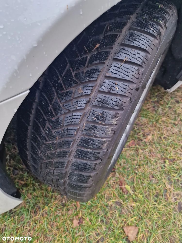 BMW Seria 5 518d - 9