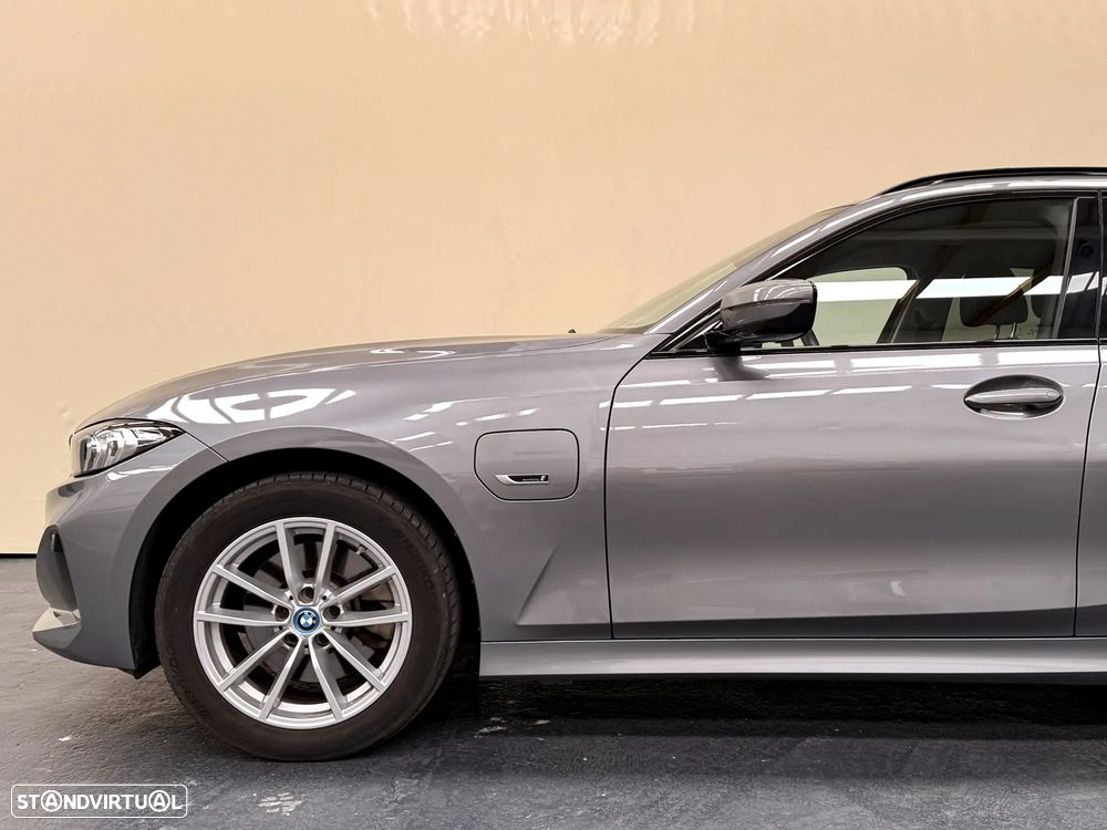 BMW 320 e Aut. Advantage - 3