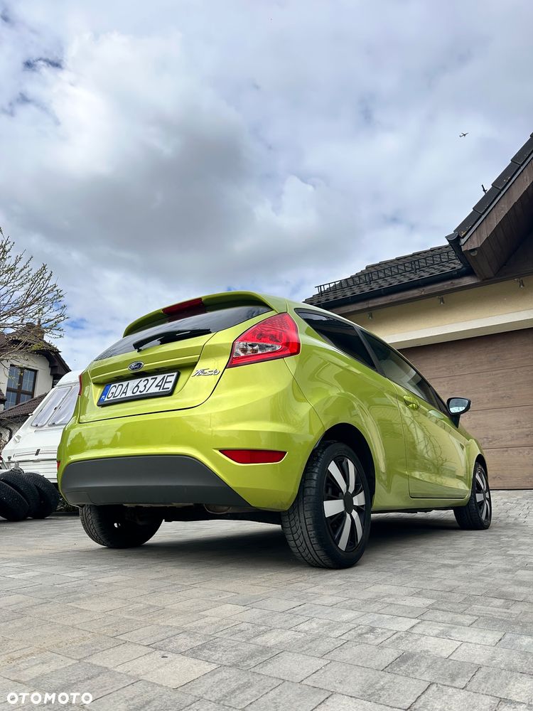 Ford Fiesta 1.25 Trend - 16