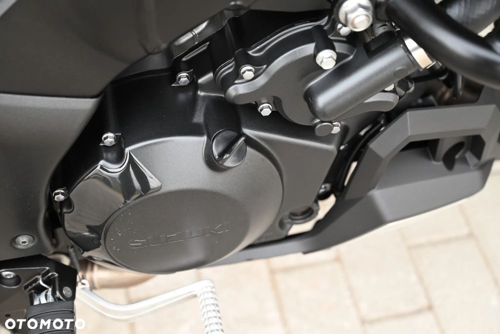 Suzuki DL - 21
