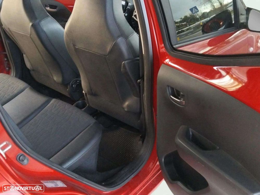 Toyota Aygo - 10
