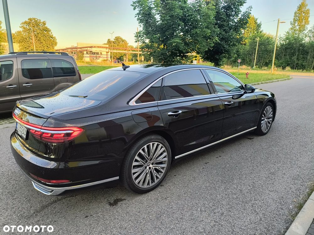 Audi A8 - 2