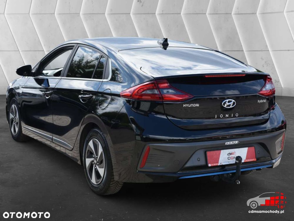 Hyundai IONIQ - 8