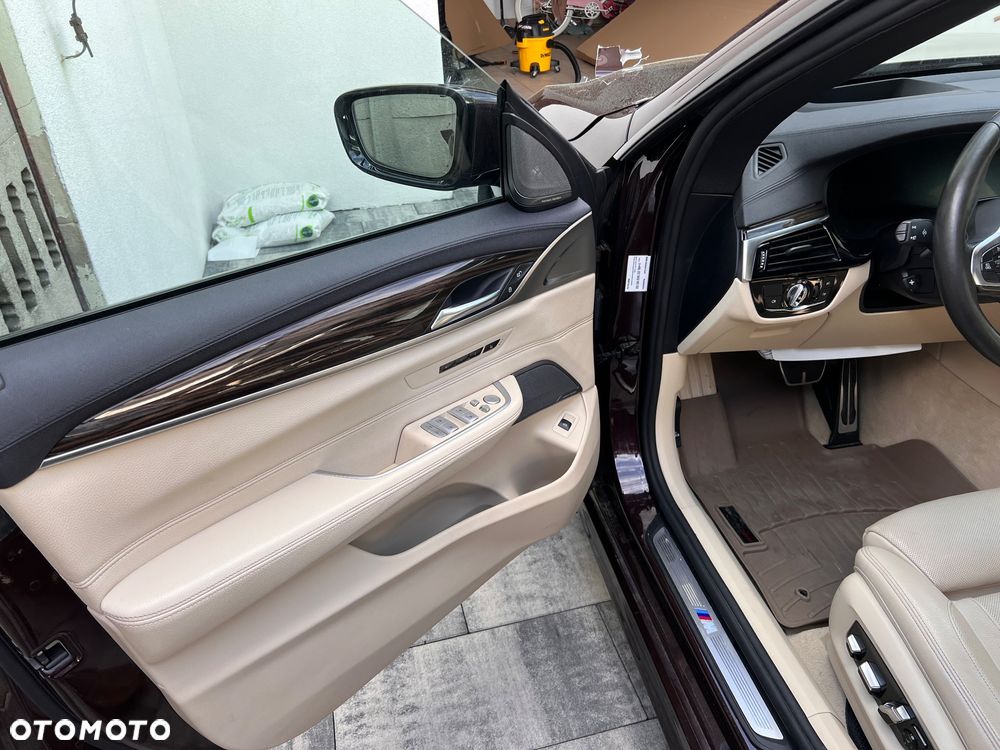 BMW 6GT 640i xDrive - 21