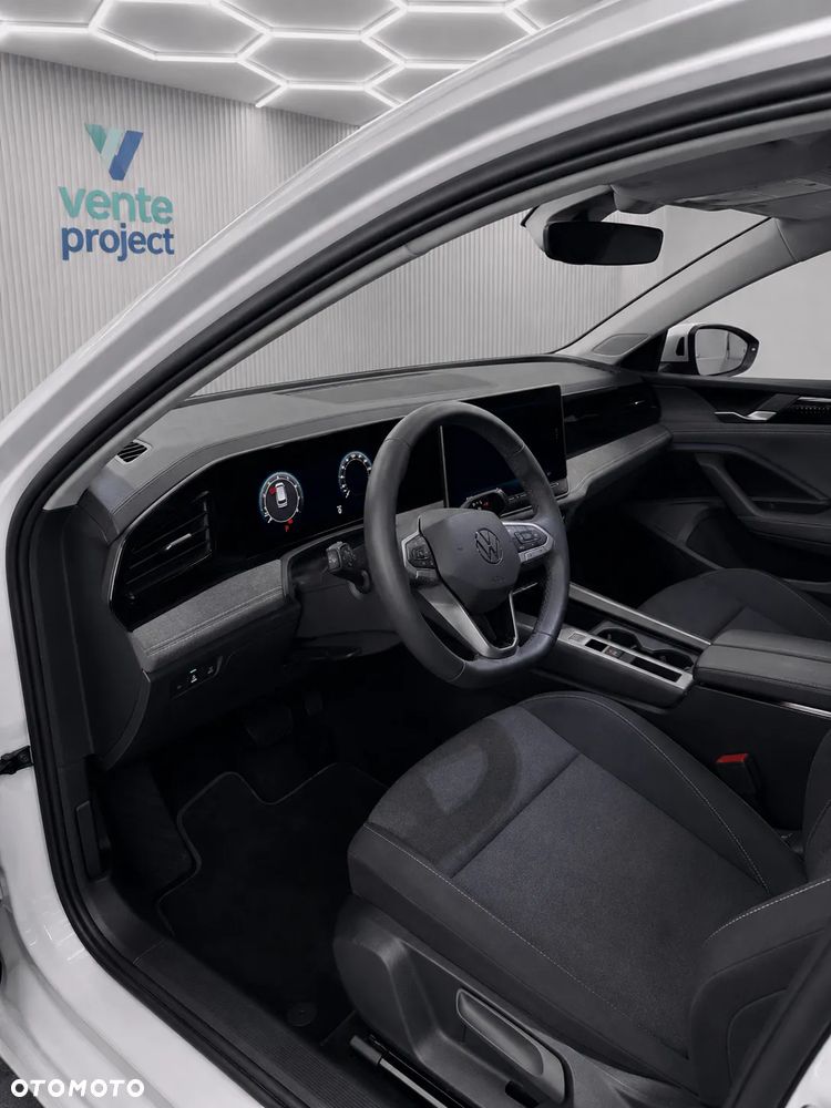 Volkswagen Passat - 6