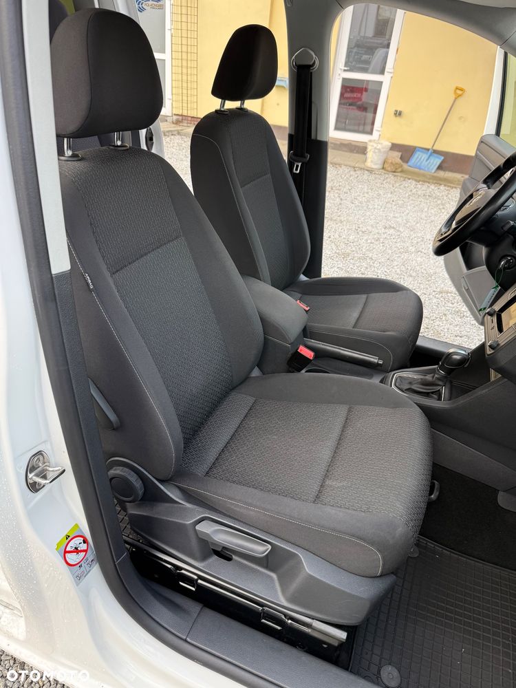 Volkswagen Caddy Maxi 1.4 TSI Comfortline DSG - 26