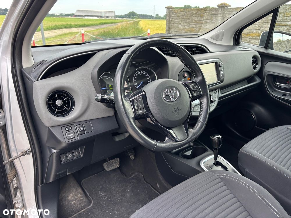 Toyota Yaris 1.5 VVT-i - 10