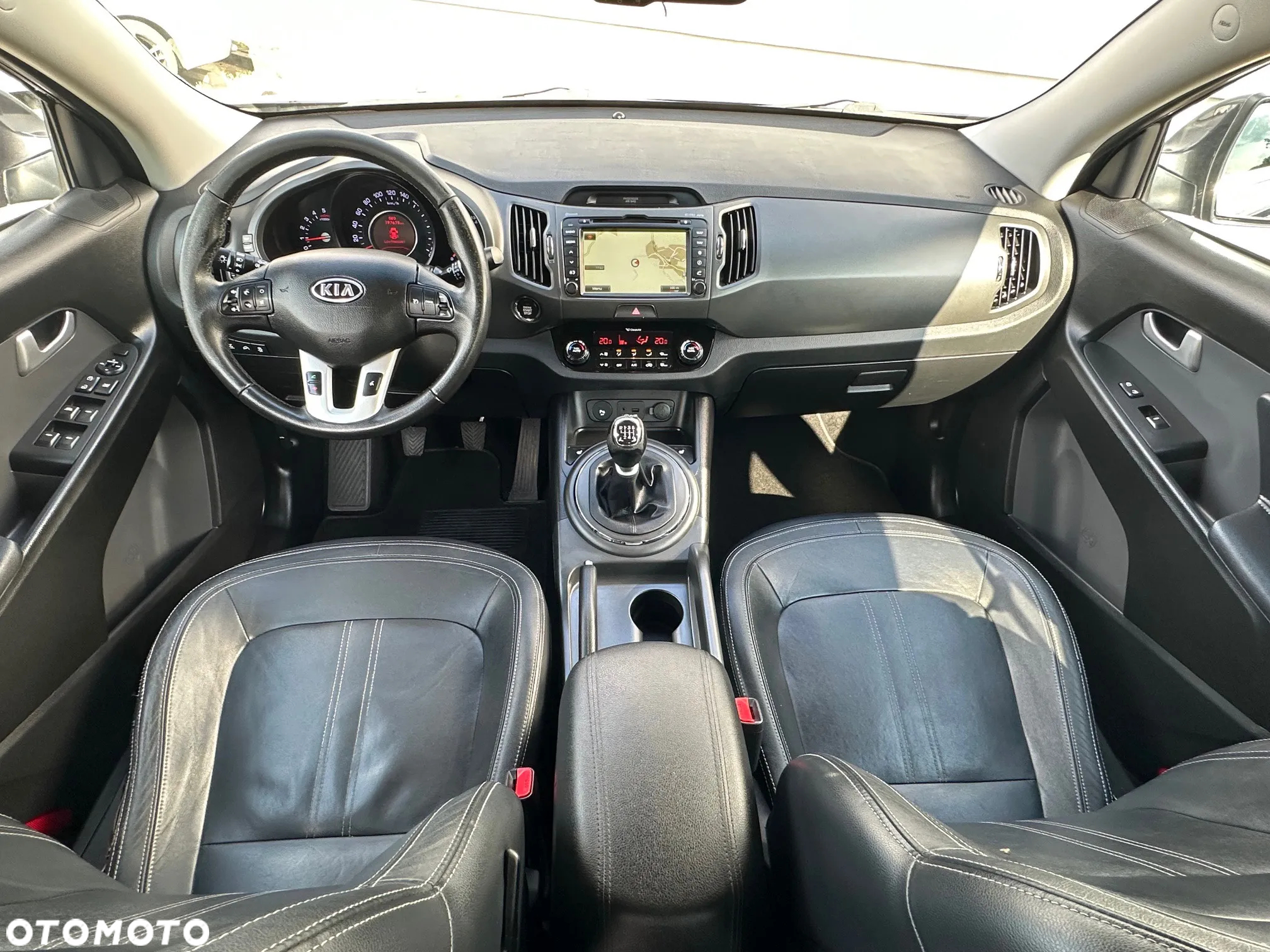 Kia Sportage 2,0 CRDI AWD Vision - 11