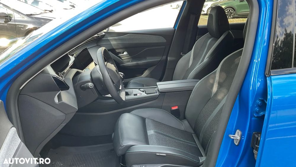 Peugeot 308 - 13