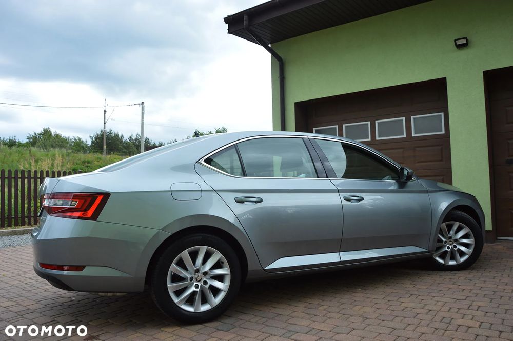 Skoda Superb 1.5 TSI ACT Ambition - 9