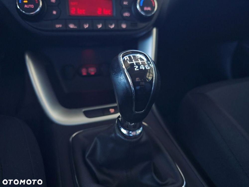 Kia Ceed - 26