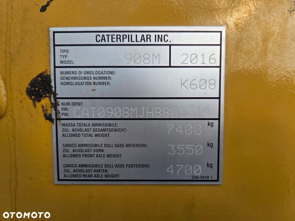 Caterpillar 908M - 7