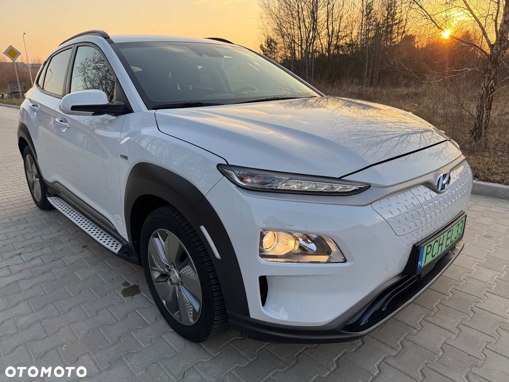 Hyundai Kona 64kWh Style - 13