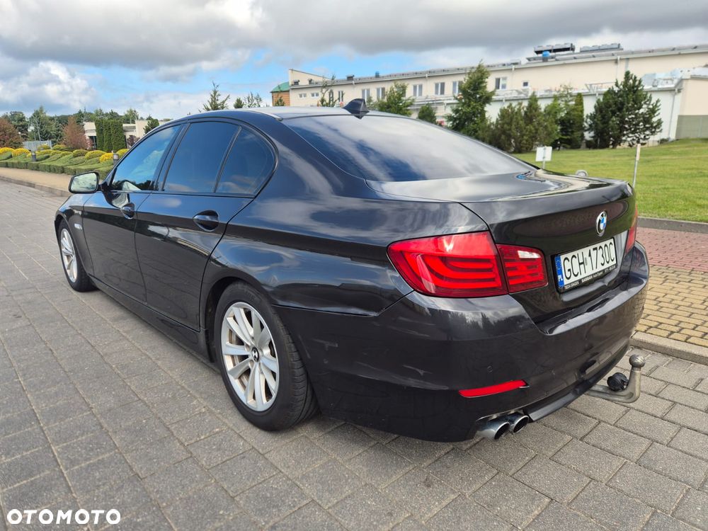 BMW Seria 5 525d - 5