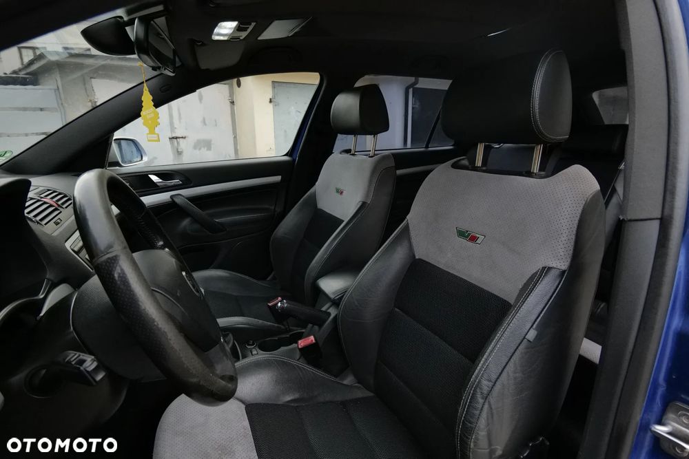 Skoda Octavia 2.0 TFSI RS - 13