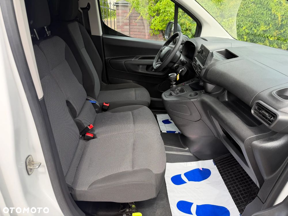 Citroën BERLINGO - 11