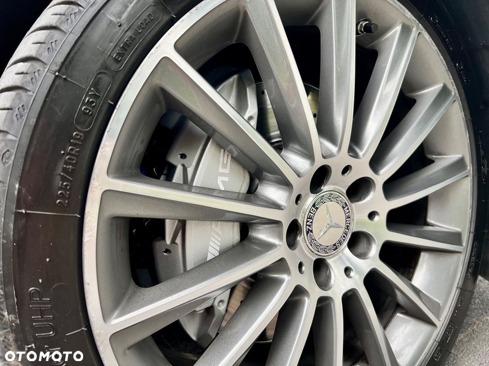 Mercedes-Benz Klasa C 250 7G-TRONIC - 9