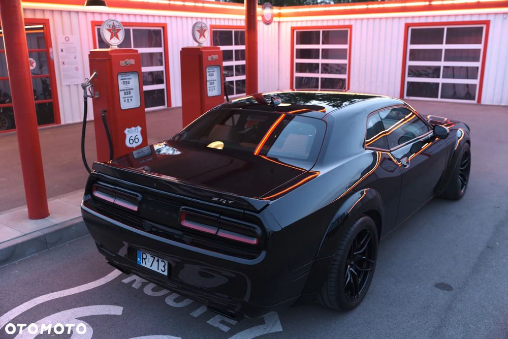 Dodge Challenger 6.2 Hellcat Widebody - 8