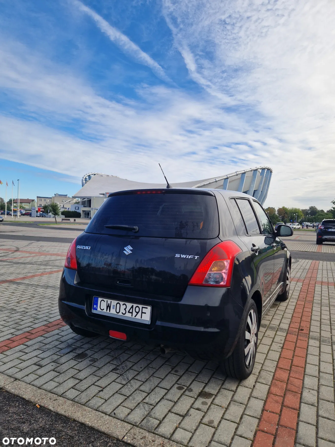 Suzuki Swift 1.3 Club - 4