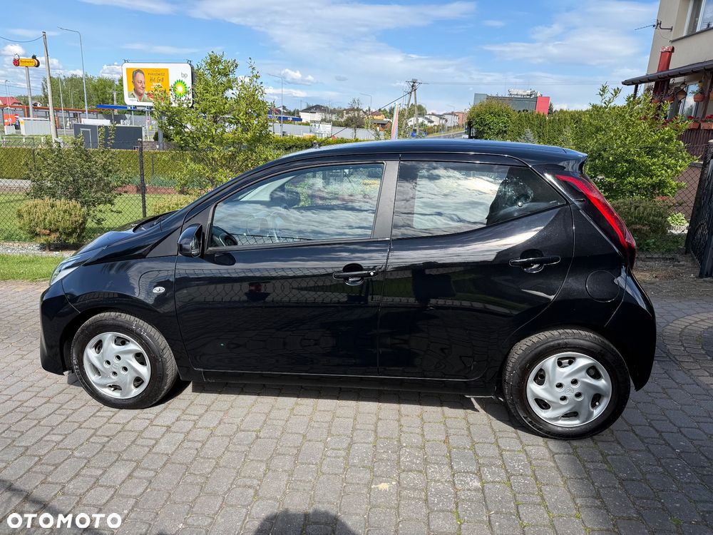 Toyota Aygo x.shift x-play connect - 6