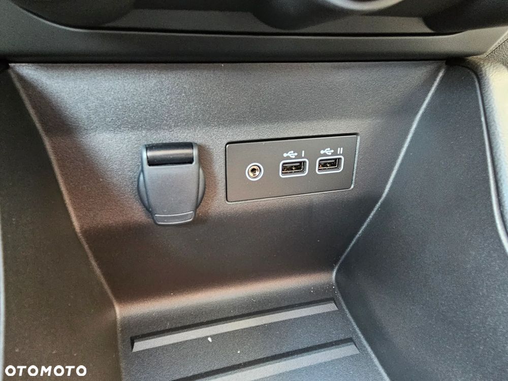 Renault Clio 1.0 TCe Evolution - 26