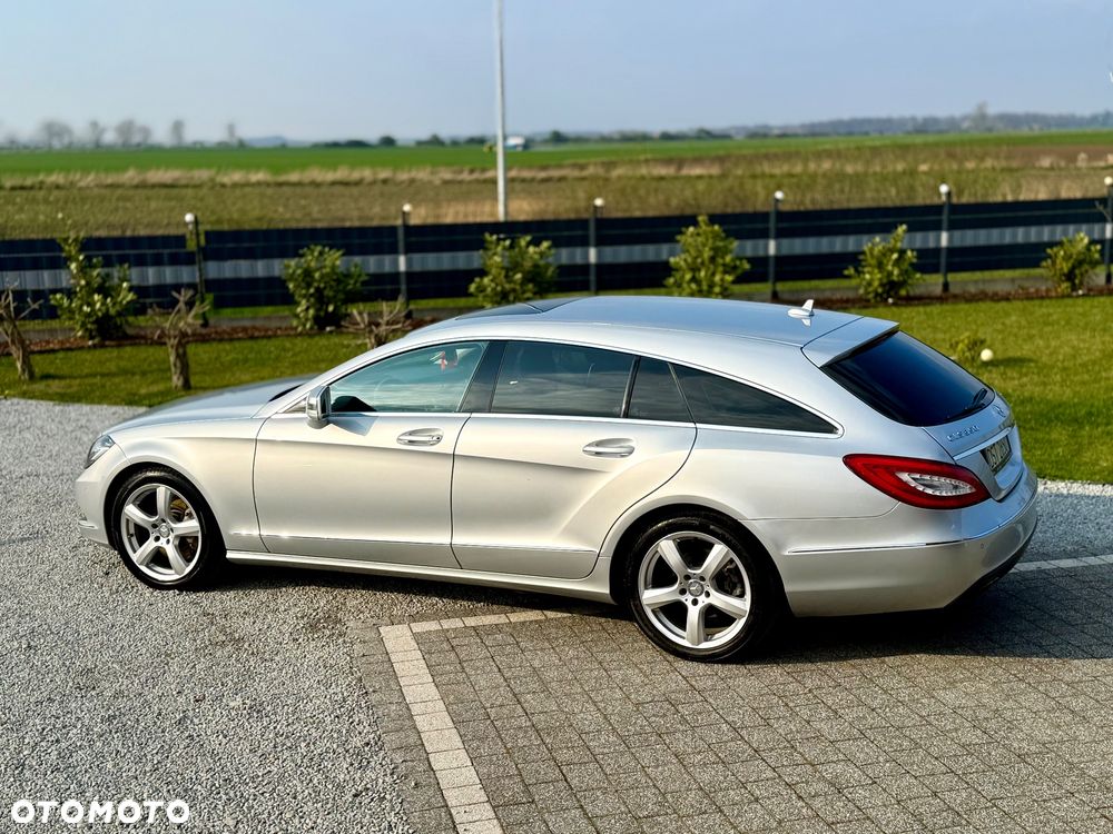 Mercedes-Benz CLS 350 d 4-Matic - 13