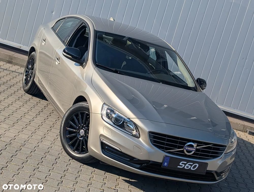 Volvo S60 T4 Momentum - 17