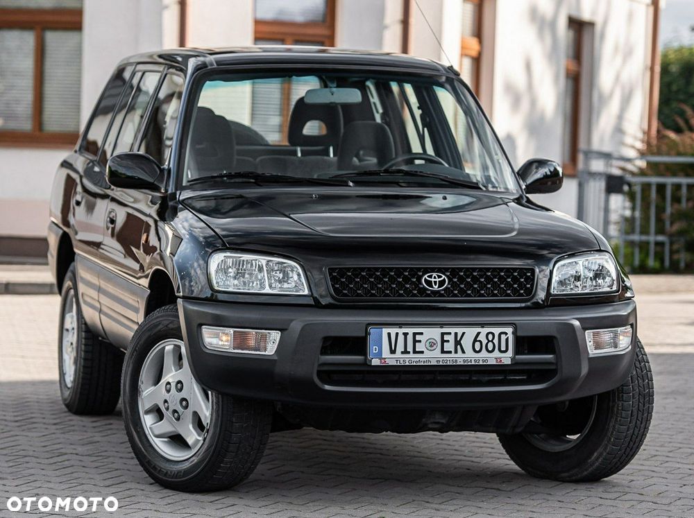 Toyota RAV4 2.0 GLi - 4