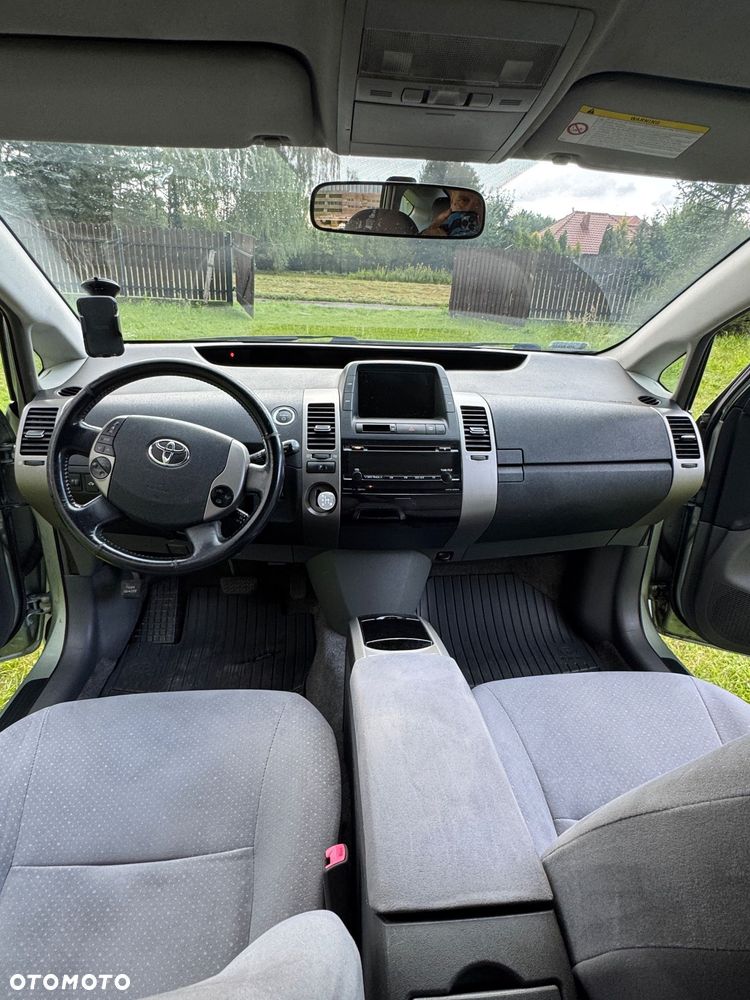 Toyota Prius 1.5 VVT-i Prestige - 22