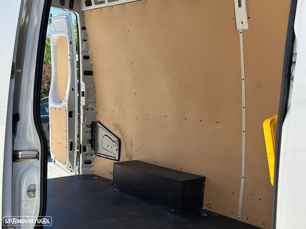 Iveco Daily 35-140 L3/H2 - 10