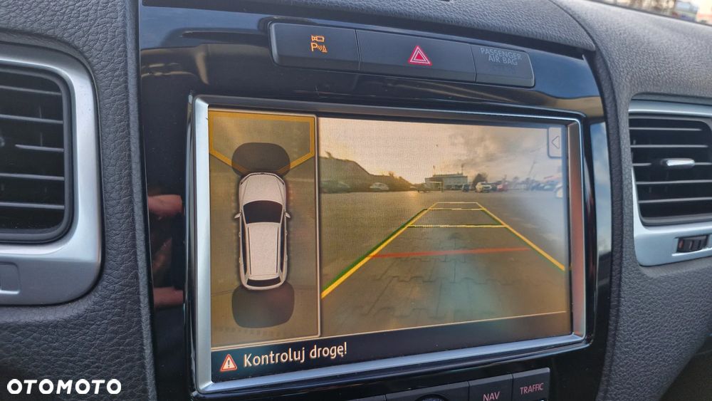 Volkswagen Touareg 3.0 V6 TDI BMT - 12