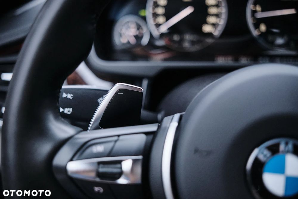 BMW X6 xDriveM50d - 14