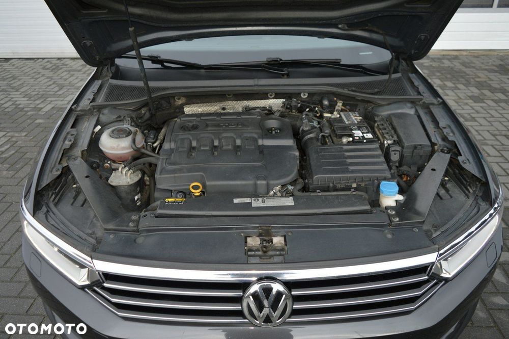 Volkswagen Passat Variant 1.6 TDI (BlueMotion Technology) DSG Trendline - 39