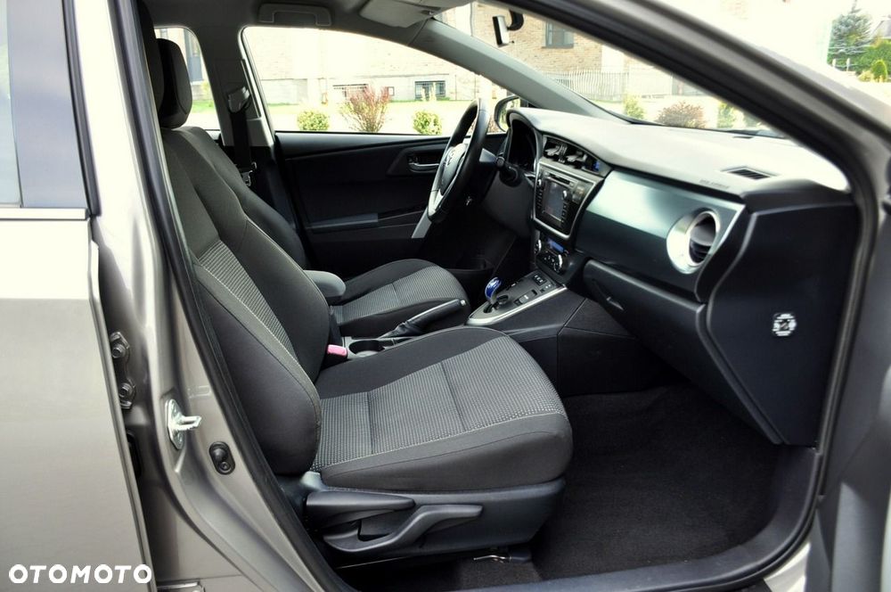 Toyota Auris - 18
