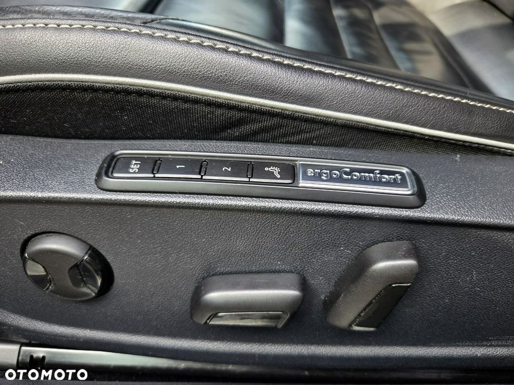 Volkswagen Arteon 2.0 TSI 4Motion R-Line DSG - 17