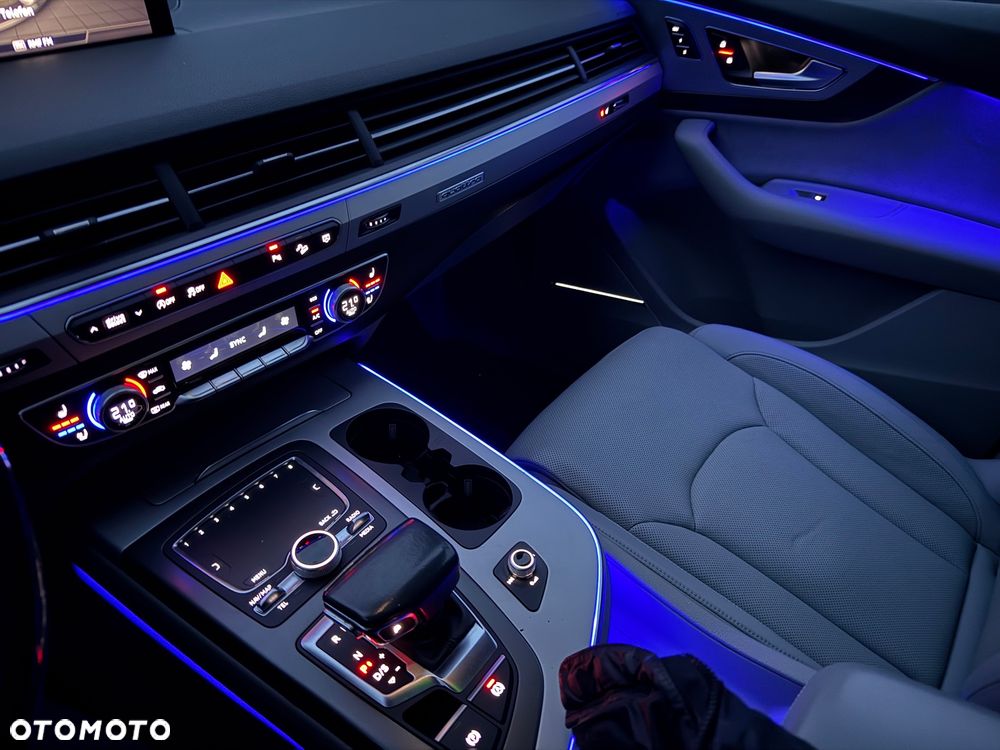 Audi Q7 - 9
