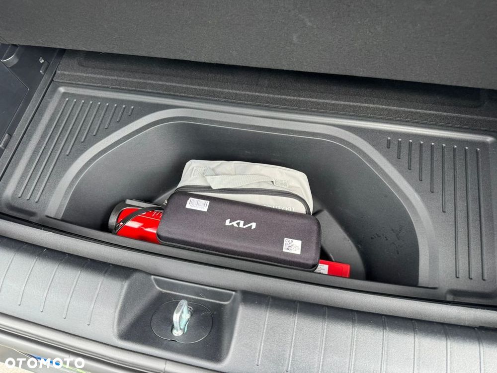 Kia EV4 81.4kWh Business Line - 24