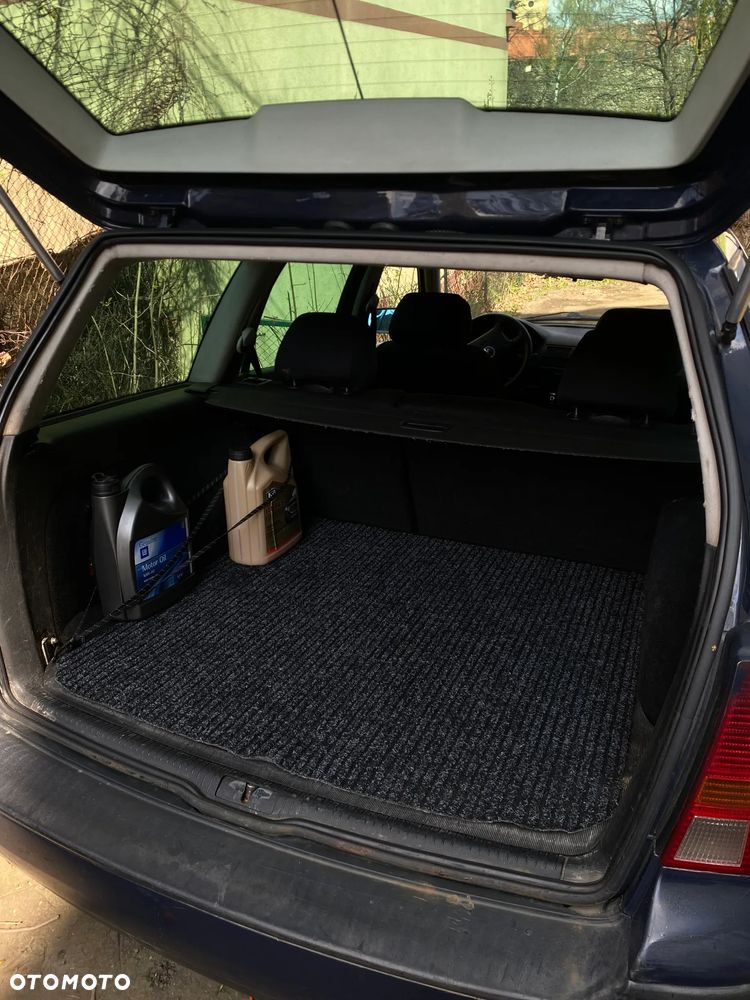 Volkswagen Golf 1.9 TDI Comfortline - 11