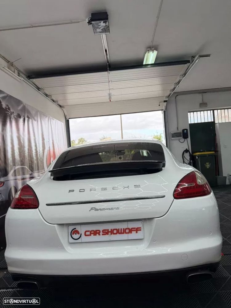 Porsche Panamera Platinum Edition - 5