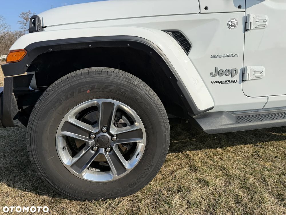 Jeep Wrangler - 10