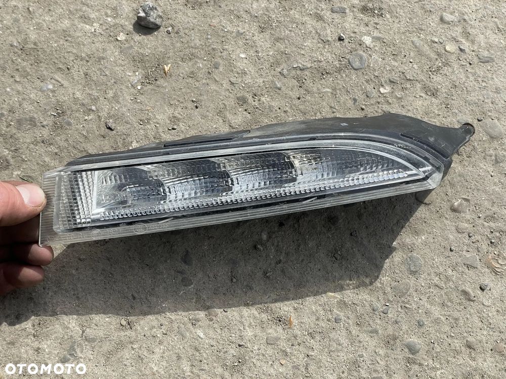 Światło jazdy dziennej DRL Volkswagen Scirocco lewe OE - 1