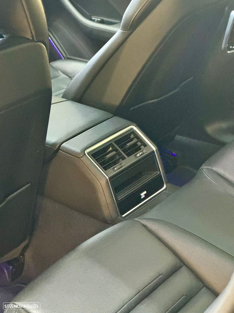 Porsche Panamera Sport Turismo 4 E-Hybrid - 10