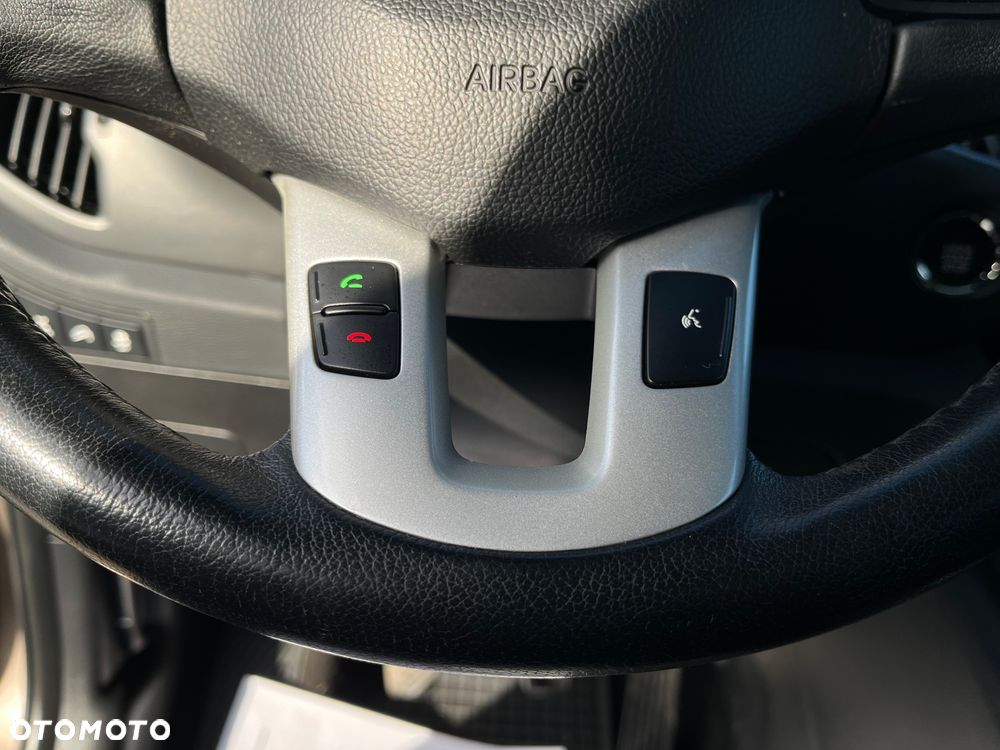 Kia Sportage 2.0 CRDI L AWD - 12