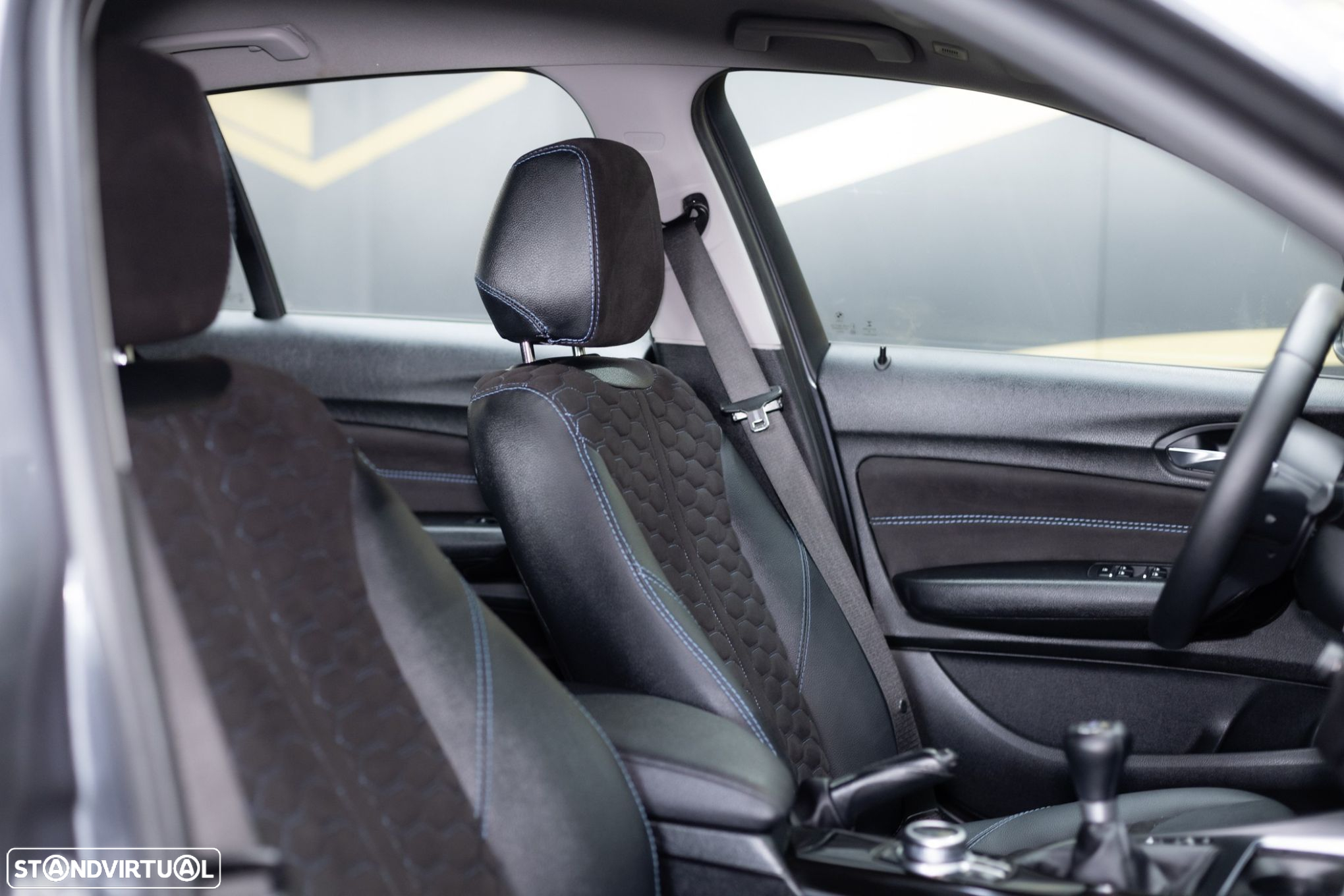 BMW 116 d Pack M - 23