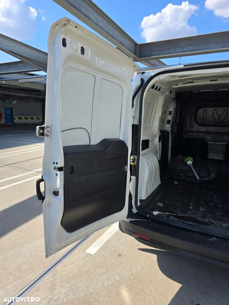 Fiat DOBLO - 10
