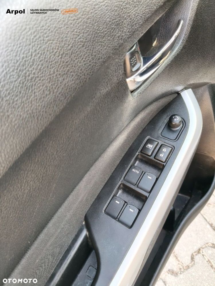 Suzuki Vitara - 8