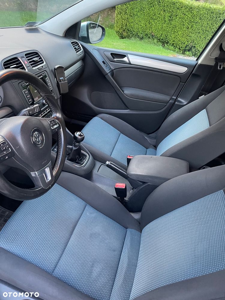 Volkswagen Golf 1.6 TDI DPF BlueMotion - 18