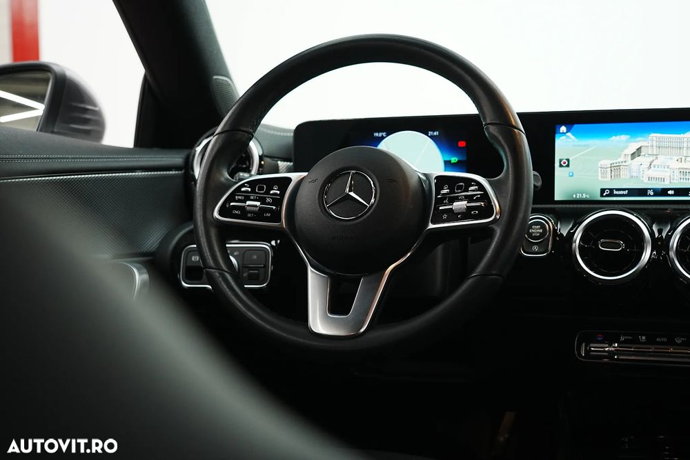 Mercedes-Benz CLA 180 7G-DCT Progressive - 28