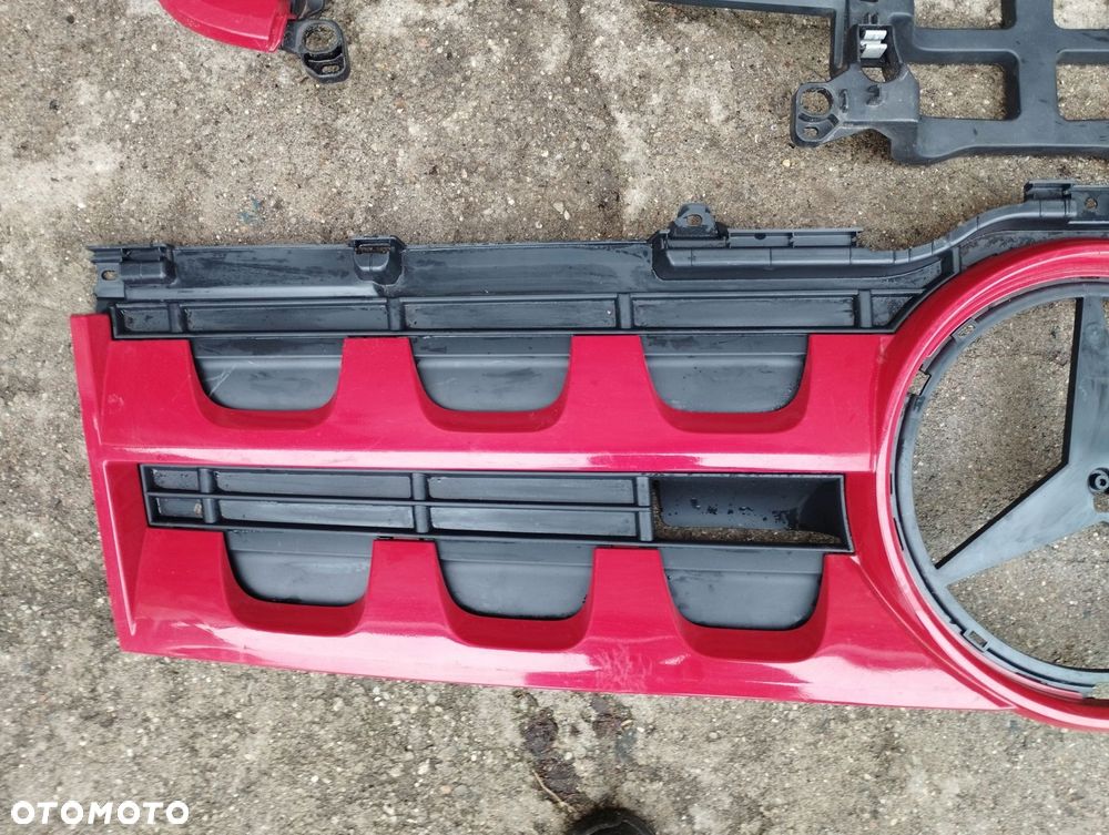 grill osłona atrapa mercedes actros mp4 a960 a9608850754 a9607500418 - 3